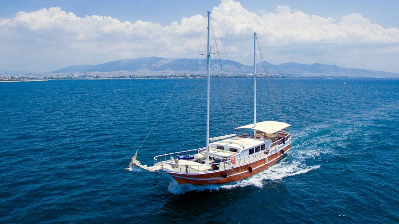 charter yacht greece islands