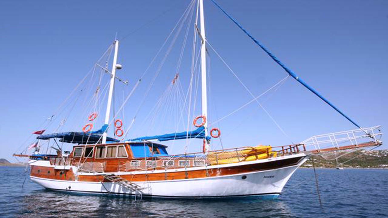 PAVURYA Yacht for Charter in Turkey and Greek Islands | Gulet Pavurya