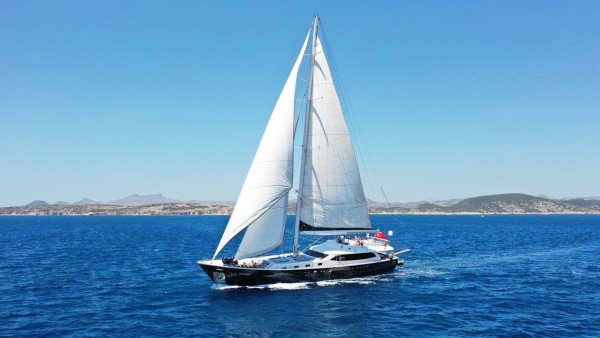 Sailing Yacht Canaria
