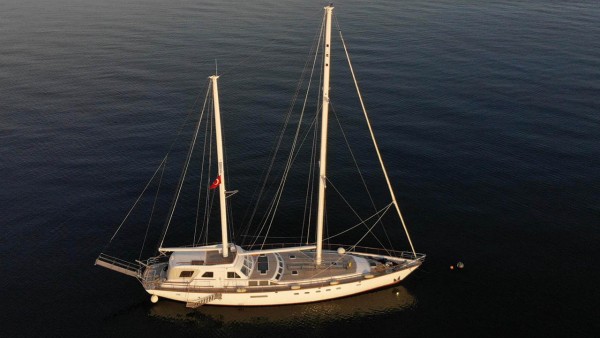 Eloa Sailing Yacht
