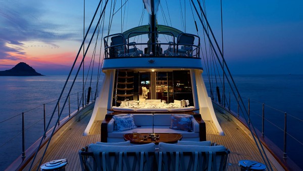 Sailing Yacht Glorious