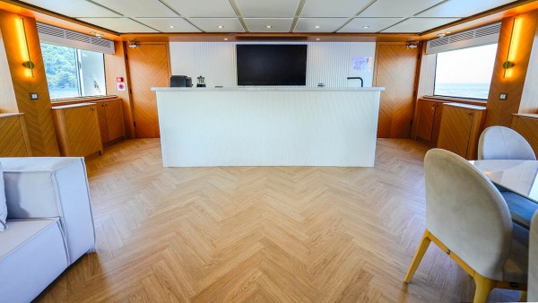 Sailing Yacht King of the Sea