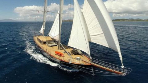 Sailing Yacht Le Pietre