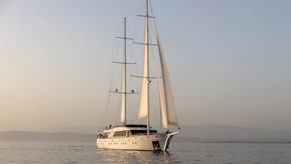 Sailing Yacht Love Story