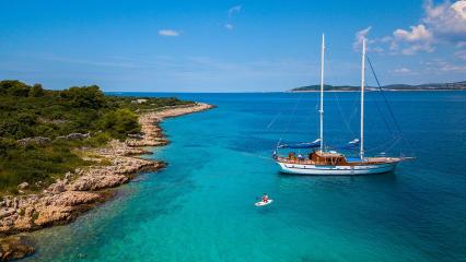 Sailing Yacht Luopan