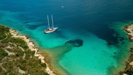 Sailing Yacht Luopan