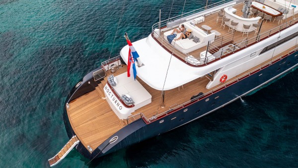 Sailing Yacht Nocturno