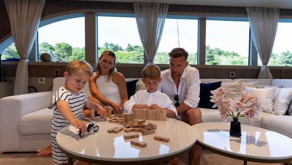 Sailing Yacht Nocturno