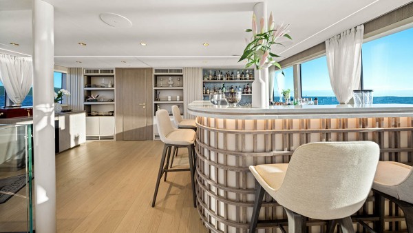 Sailing Yacht Nocturno