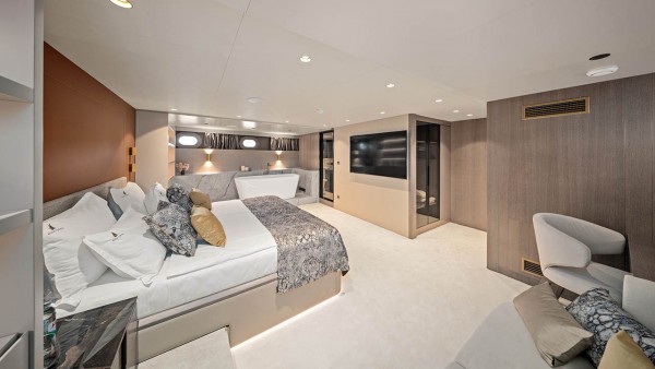 Sailing Yacht Nocturno