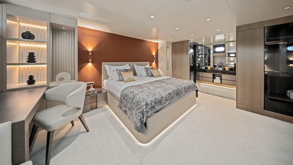 Sailing Yacht Nocturno