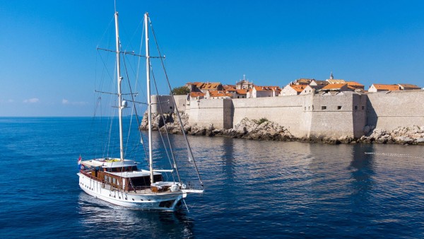 Phoenix Bronze Gulet