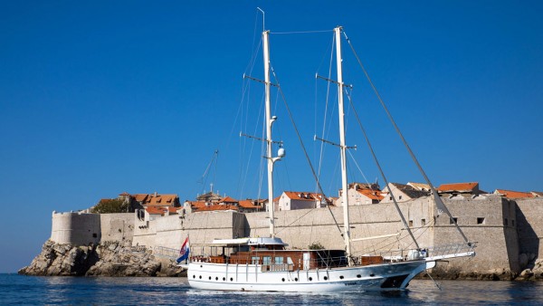 Gulet Phoenix Bronze