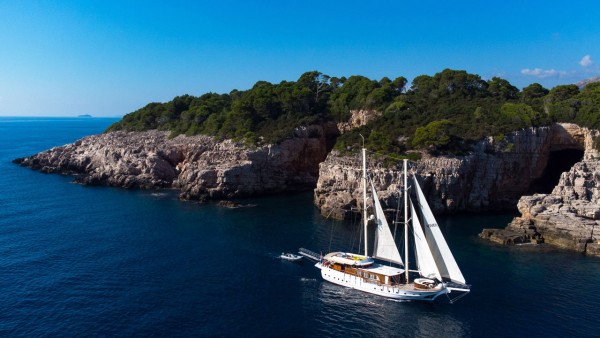 Gulet Phoenix Bronze