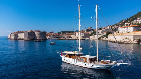 Gulet Phoenix Bronze