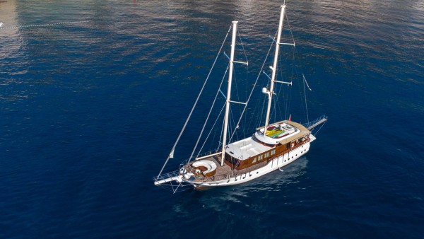 Gulet Phoenix Bronze