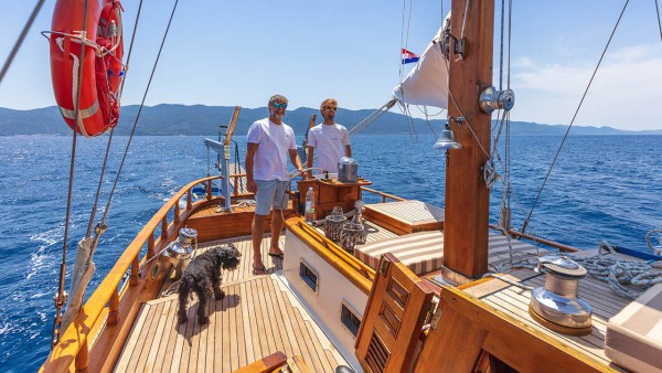 Sailing Yacht Providenca