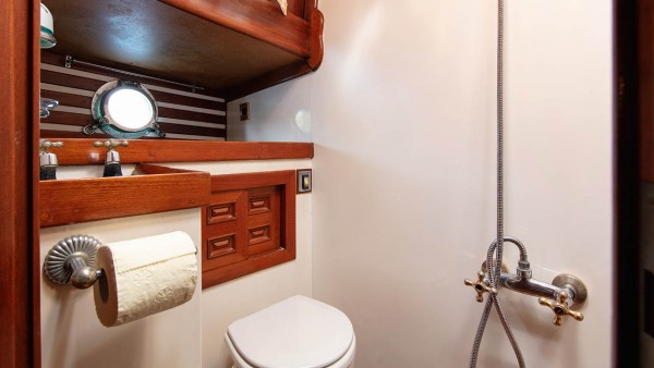 Sailing Yacht Providenca