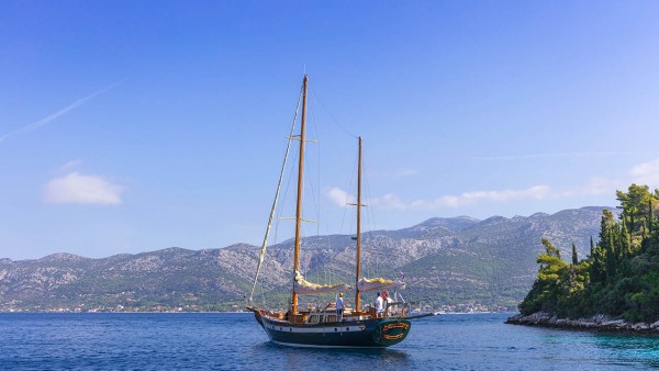 Sailing Yacht Providenca