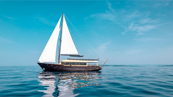 Sailing Yacht Santa Clara