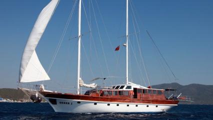 valerie yacht charter