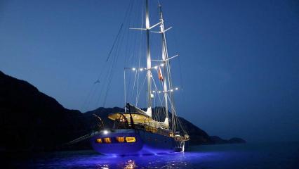 Sailing Yacht Silver Moon