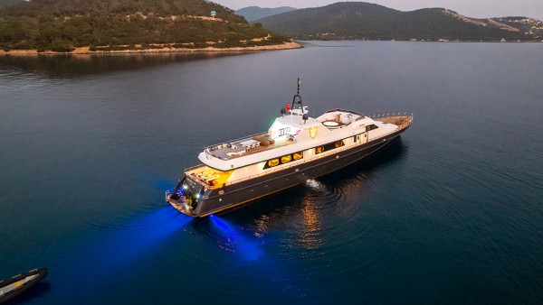 Motor Yacht Alkonost