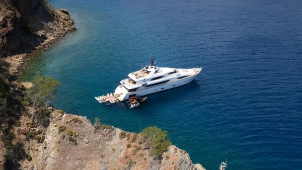 Motor Yacht Ariela