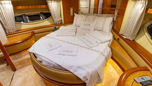 Motor Yacht Azimut 62 Fly VIP