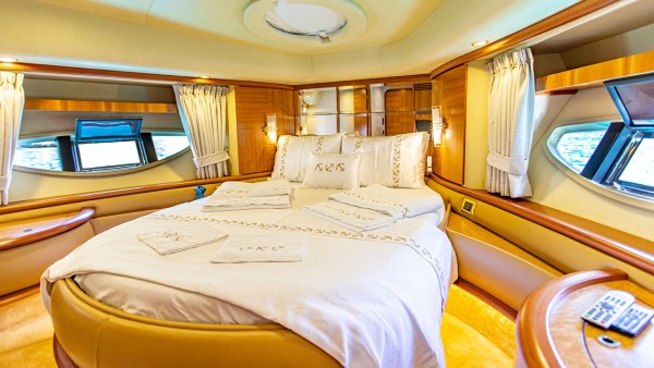 Motor Yacht Azimut 62 Fly VIP