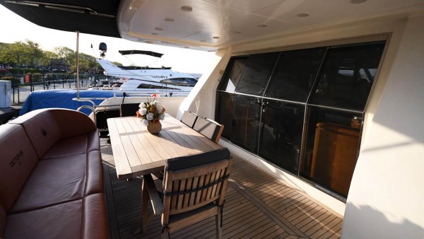 Motor Yacht Azimut 65 Gokce