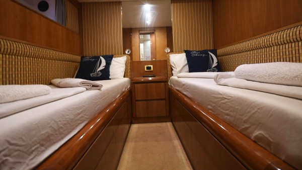 Motor Yacht Azimut 65 Gokce