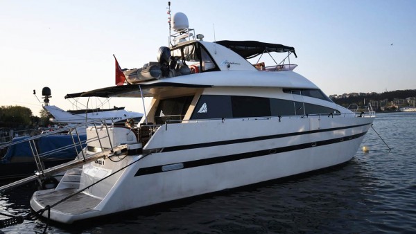 Motor Yacht Azimut 65 Gokce