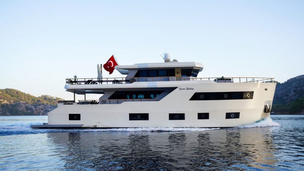 Motor Yacht Cinar Yildizi