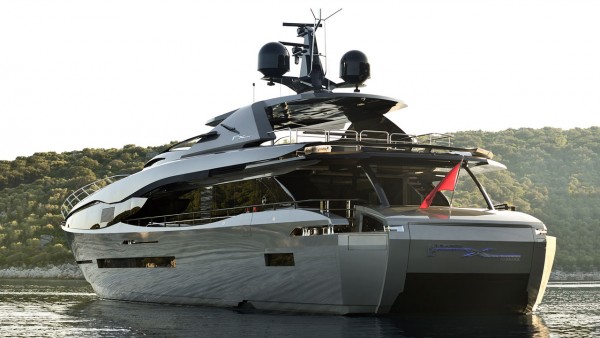 Motor Yacht FX