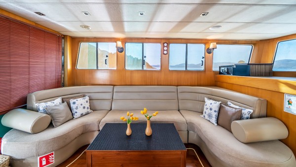 Motor Yacht Golden Story