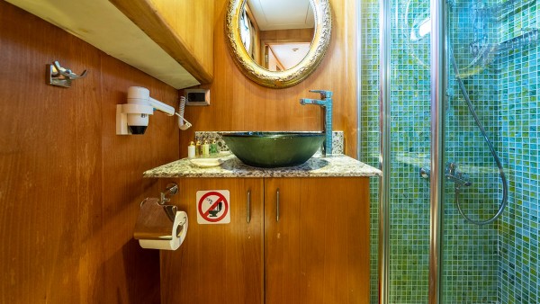 Motor Yacht Golden Story