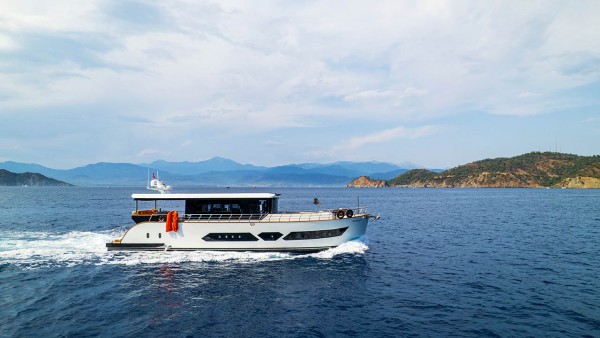 Motor Yacht Jr. Simay