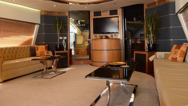 Motor Yacht Obsidian