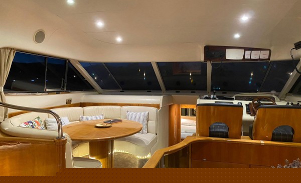 Motor Yacht Queen of Angel
