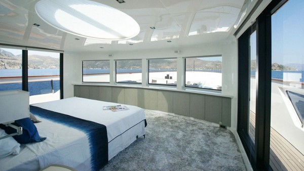 Motor Yacht REM