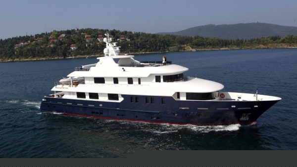 Serenity II Motor Yacht