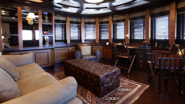 Motor Yacht Serenity II