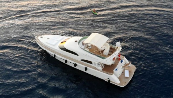 Motor Yacht Sirocco